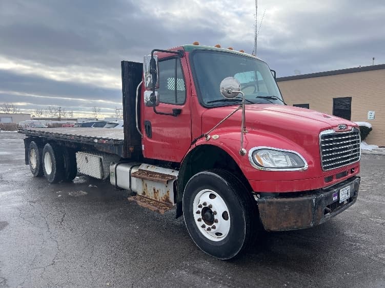 2015 Freightliner M2 106