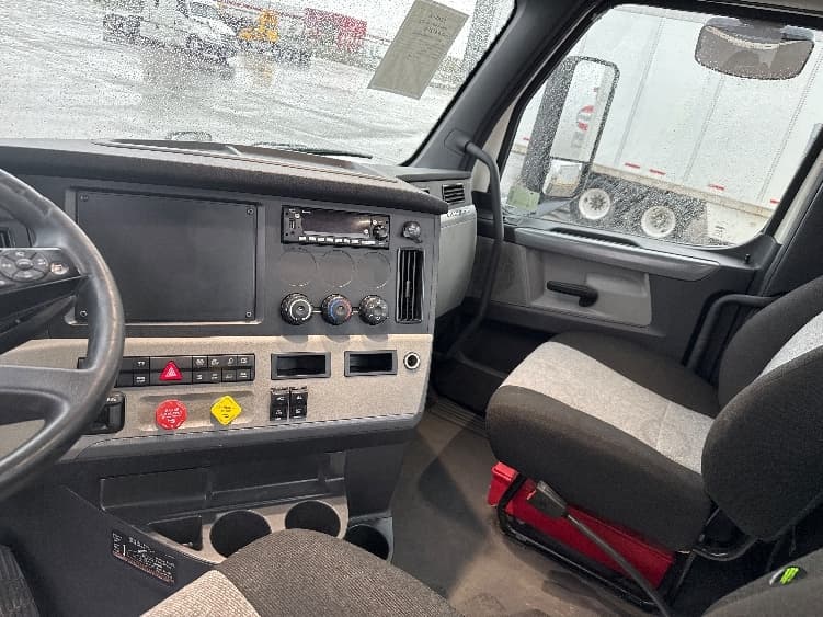 2022 Freightliner Cascadia in Salt Lake City, UT — photo 10