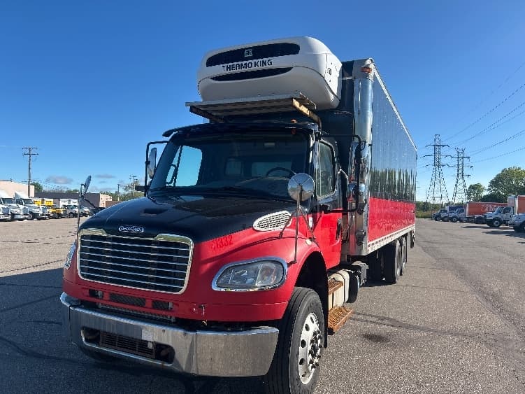 2018 Freightliner M2 106 in Warren, MI — photo 3