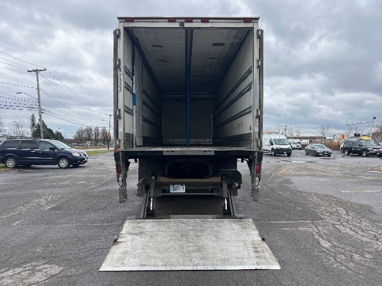 2018 Freightliner M2 106 in Rochester, NY — photo 9