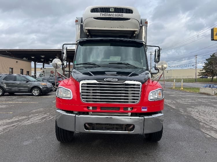 2018 Freightliner M2 106 in Rochester, NY — photo 2
