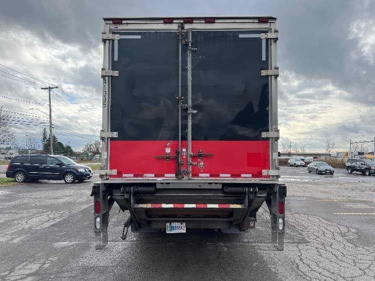 2018 Freightliner M2 106 in Rochester, NY — photo 7