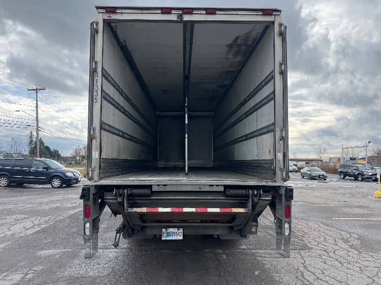 2018 Freightliner M2 106 in Rochester, NY — photo 8