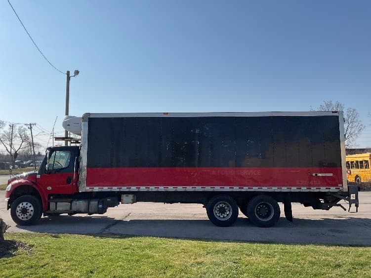 2018 Freightliner M2 106 in Plymouth, MI — photo 4