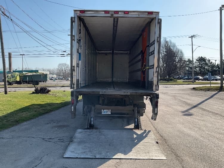 2018 Freightliner M2 106 in Plymouth, MI — photo 9