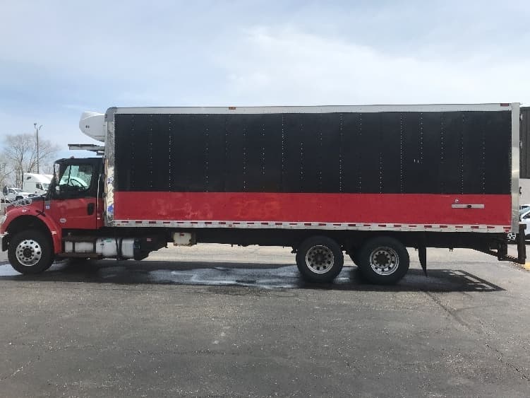 2018 Freightliner M2 106 in Canton, OH — photo 4