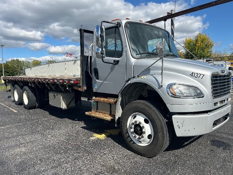 2019 Freightliner M2 106