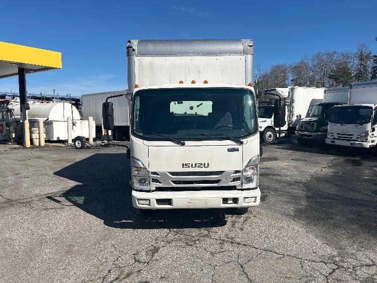 2022 Isuzu NRR in New Bedford, MA — photo 2