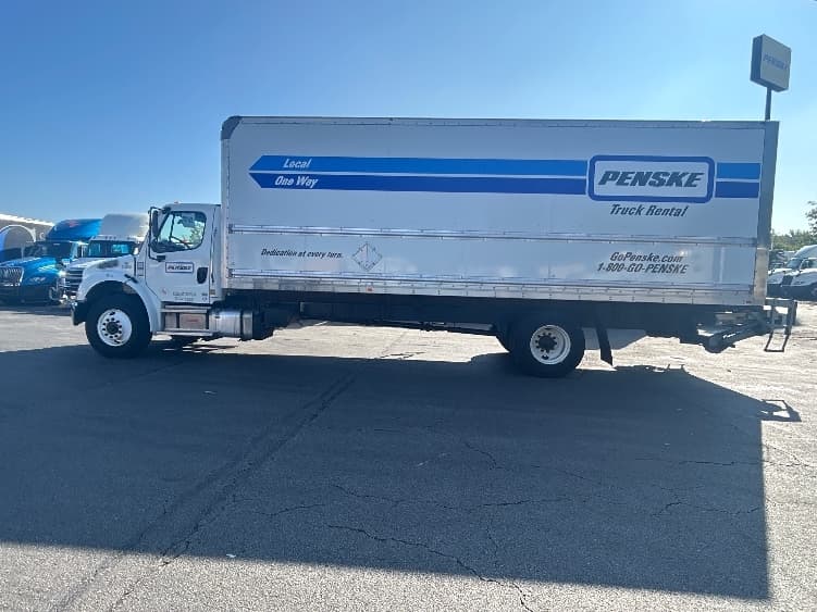 2022 Freightliner M2 106 in Obetz, OH — photo 4
