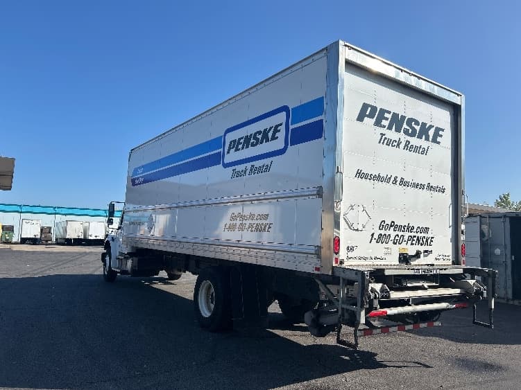 2022 Freightliner M2 106 in Obetz, OH — photo 6