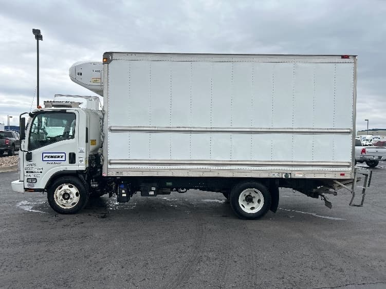 2022 Isuzu NRR in Loveland, CO — photo 4