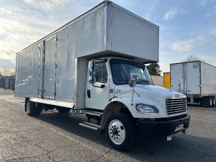 2022 Freightliner M2 106
