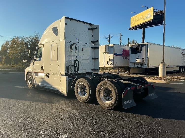 2022 Freightliner Cascadia in Atlanta (Forest Park), GA — photo 5