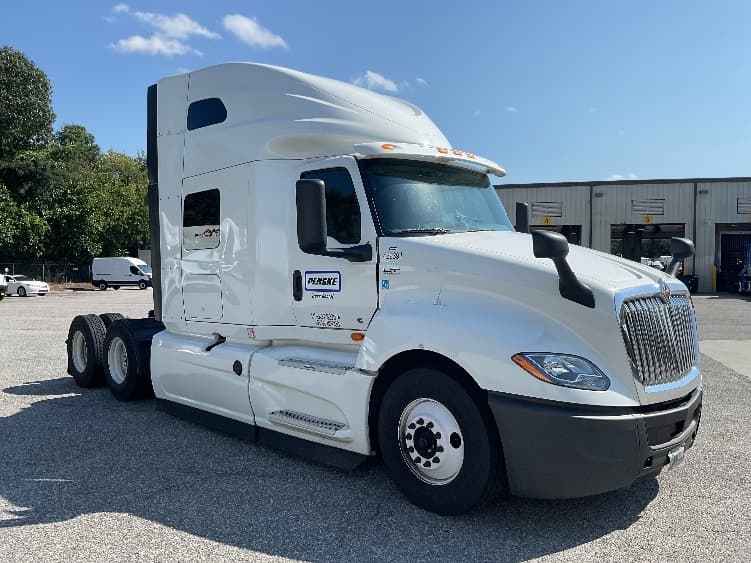 2022 International LT