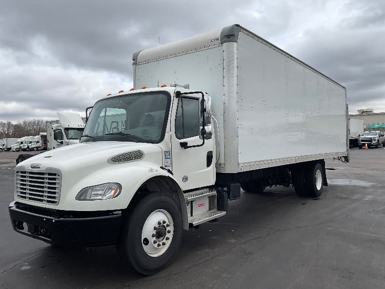 2022 Freightliner M2 106 in Indianapolis, IN — photo 3