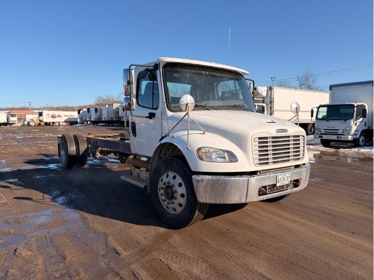 2019 Freightliner M2 106