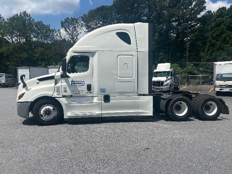 2022 Freightliner Cascadia in Atlanta (Forest Park), GA — photo 4