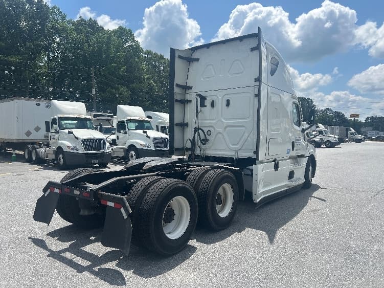 2022 Freightliner Cascadia in Atlanta (Forest Park), GA — photo 7