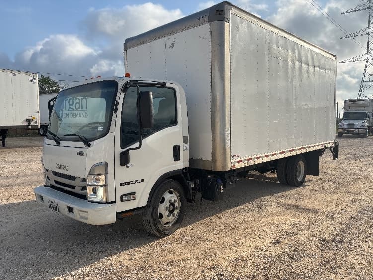 2022 Isuzu NRR in Dallas, TX — photo 3
