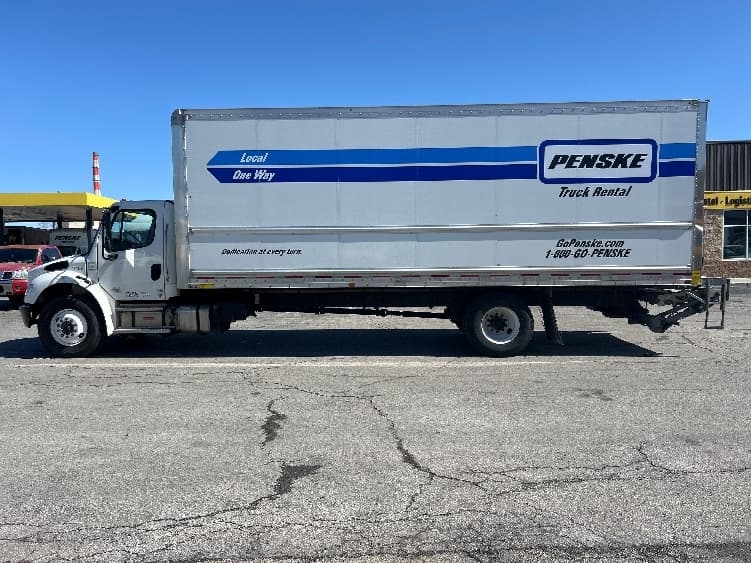 2023 Freightliner M2 106 in Kansas City, MO — photo 4