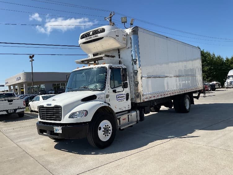 2023 Freightliner M2 106 in Knoxville, TN — photo 3