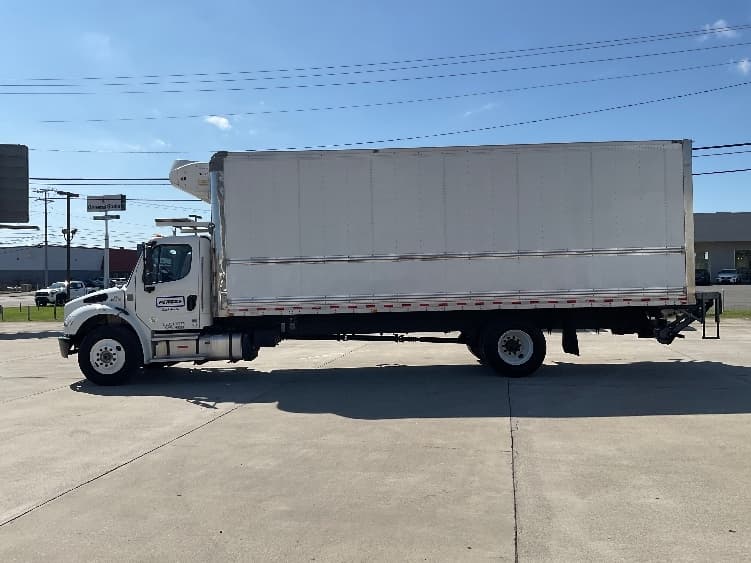 2023 Freightliner M2 106 in Knoxville, TN — photo 4