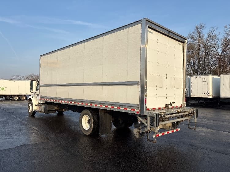 2022 Freightliner M2 106 in Indianapolis, IN — photo 6