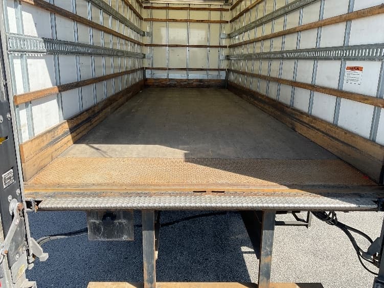 2022 International MV in Milwaukee, WI — photo 10