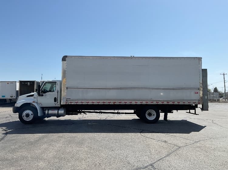 2022 International MV in Milwaukee, WI — photo 4