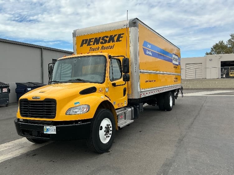 2023 Freightliner M2 106 in Fontana, CA — photo 3