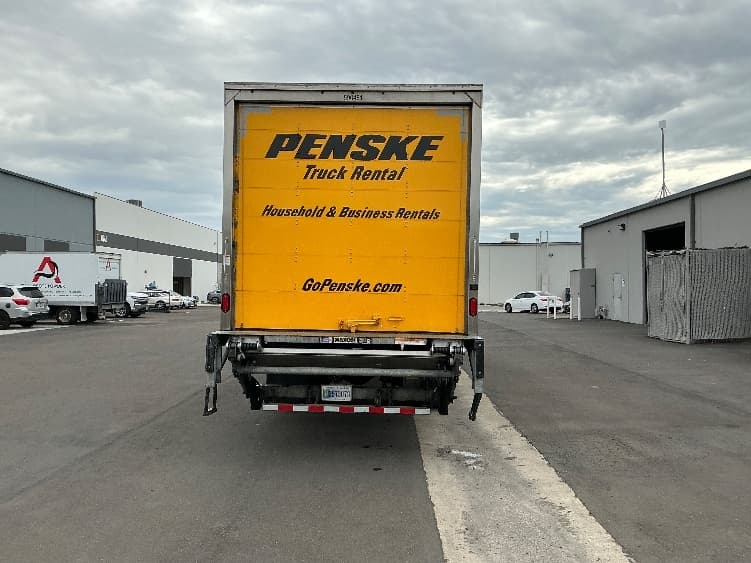2023 Freightliner M2 106 in Fontana, CA — photo 7