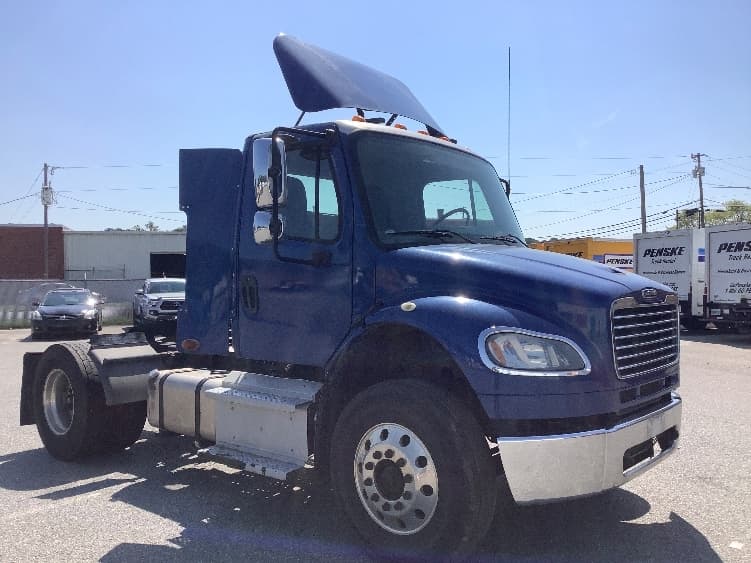 2016 Freightliner M2 106