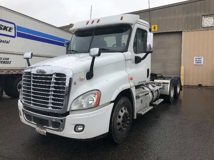 2018 Freightliner Cascadia in Spokane Valley, WA — photo 3
