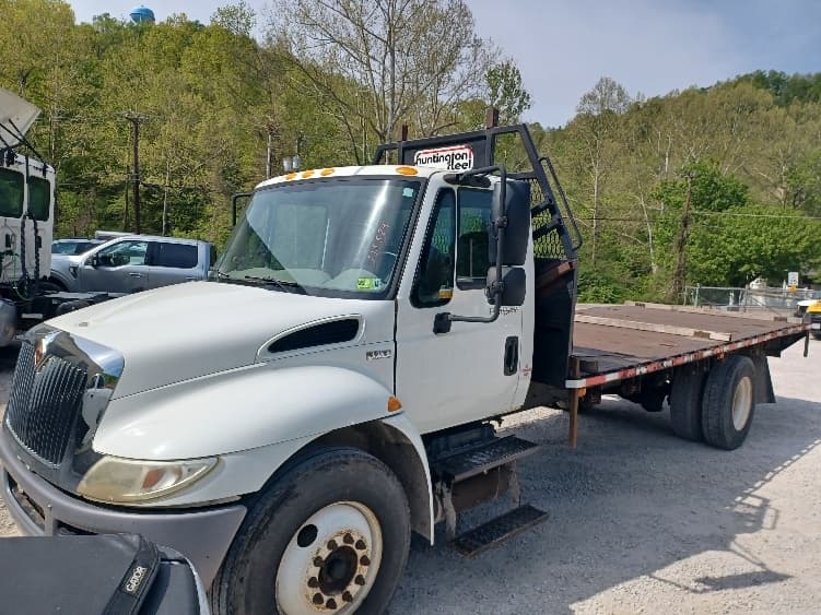 2014 International 4300 in Huntington, WV — photo 3