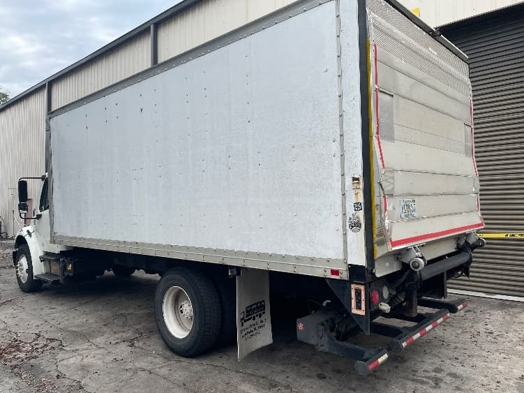 2014 Freightliner M2 106 in Jacksonville, FL — photo 6