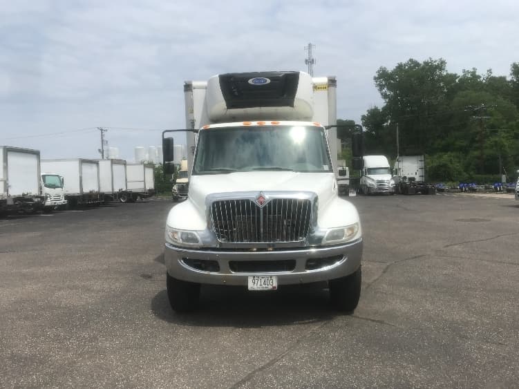 2016 International 4300 in Roseville, MN — photo 2