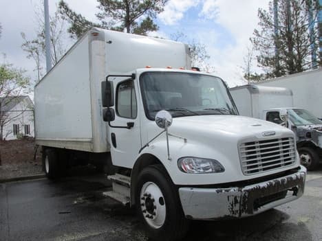 2017 Freightliner M2 106