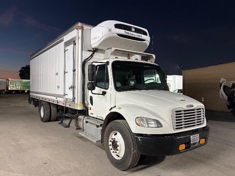 2012 Freightliner M2 106