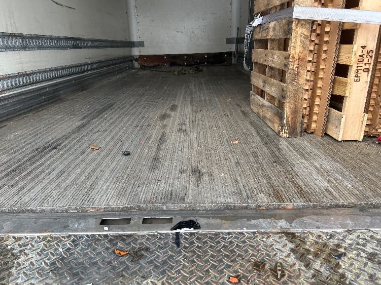 2016 Freightliner M2 106 in Fitchburg, MA — photo 10