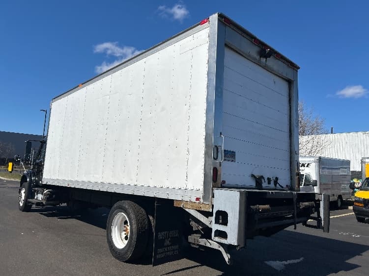 2010 Freightliner M2 106 in Chicopee, MA — photo 6