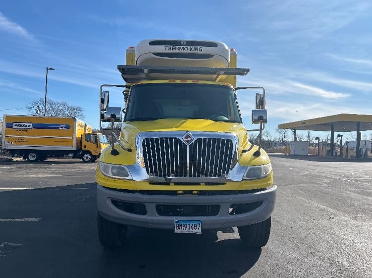 2016 International 4300 in Chicopee, MA — photo 2