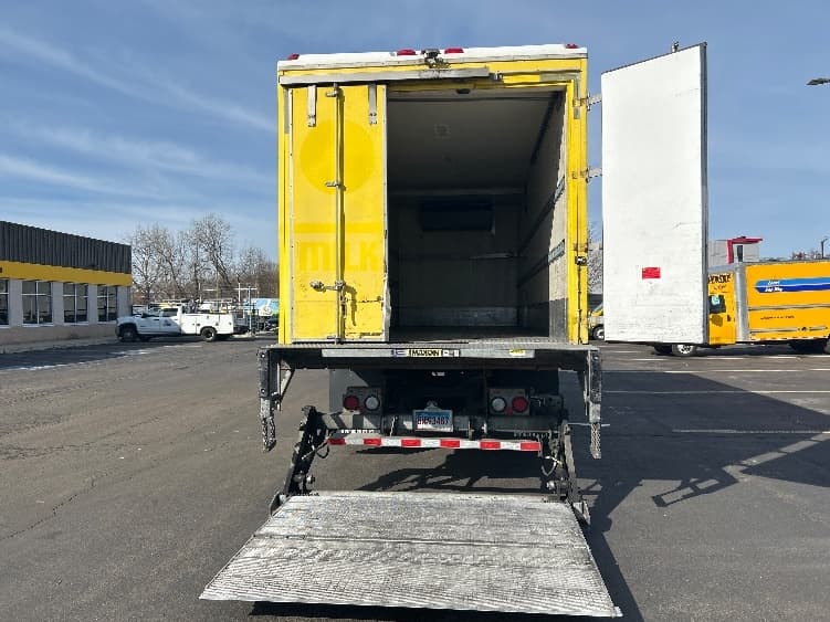 2016 International 4300 in Chicopee, MA — photo 9
