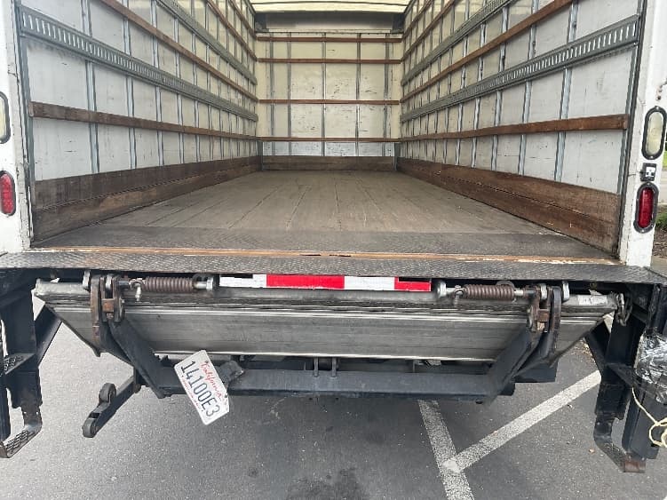 2014 International 4300 in Hayward, CA — photo 10