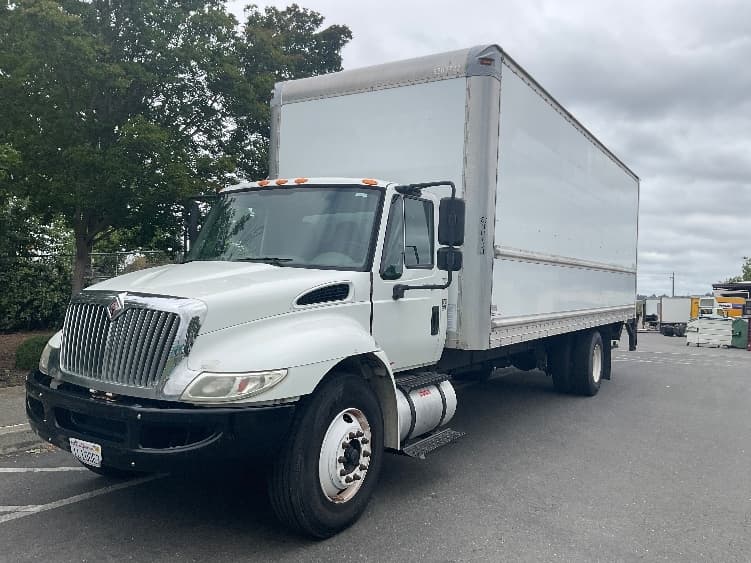 2014 International 4300 in Hayward, CA — photo 3