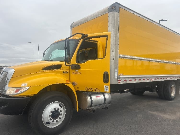 2021 International MV in Phoenix, AZ — photo 3