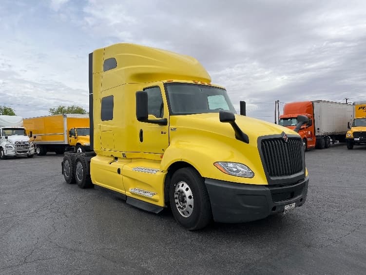 2022 International LT