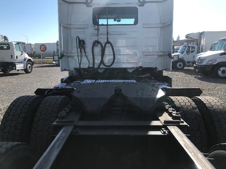 2020 Volvo VNR 640 in West Sacramento, CA — photo 6