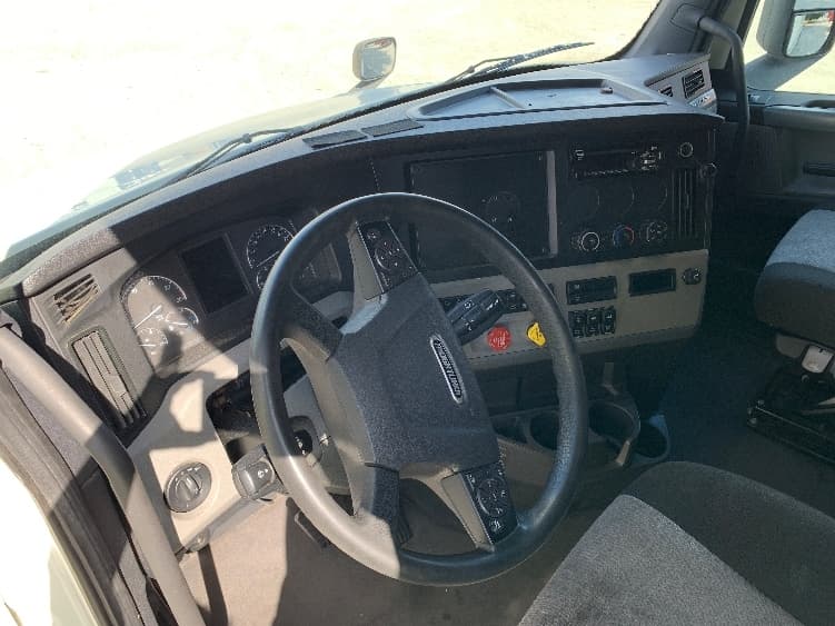 2021 Freightliner Cascadia in Greensboro, NC — photo 10