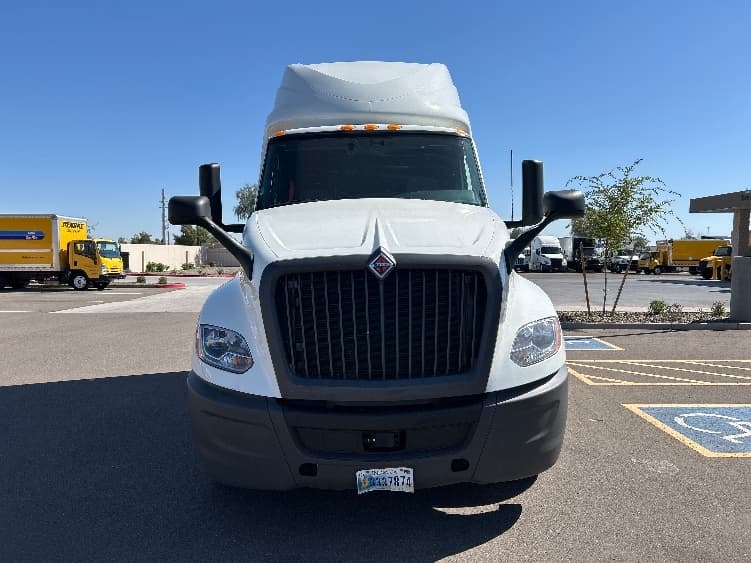 2023 International LT in Phoenix, AZ — photo 2