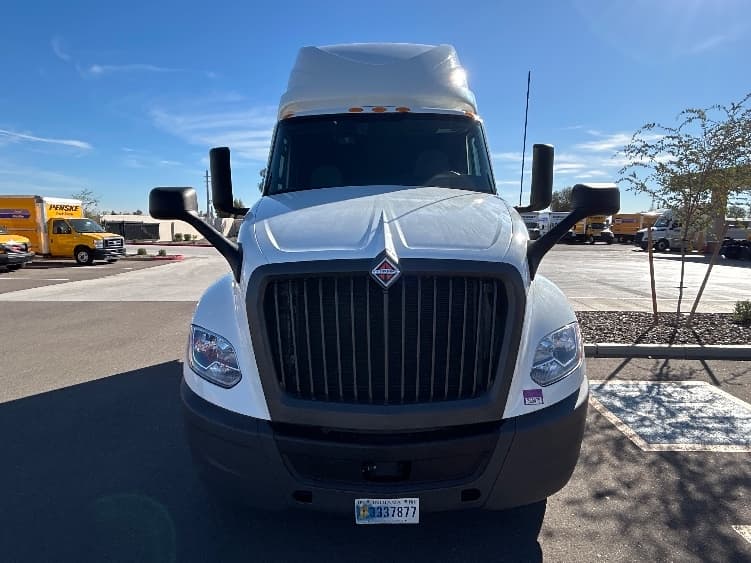 2023 International LT in Phoenix, AZ — photo 2